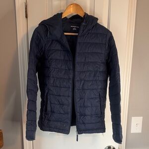 Amazon Essentials Women's Navy Puffer Jacket